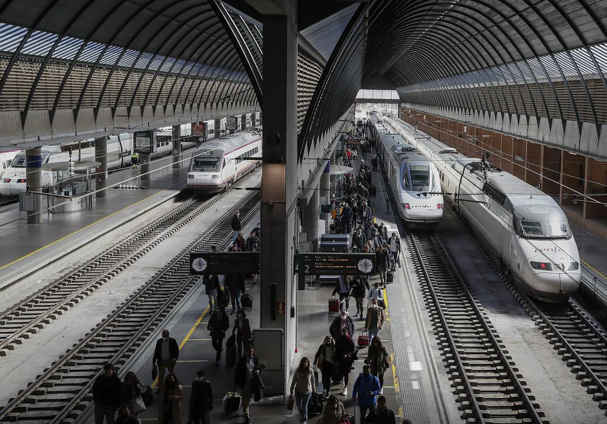 Renfe pone a la venta millones de billetes de trenes AVE y Avlo de Andalucía a partir de